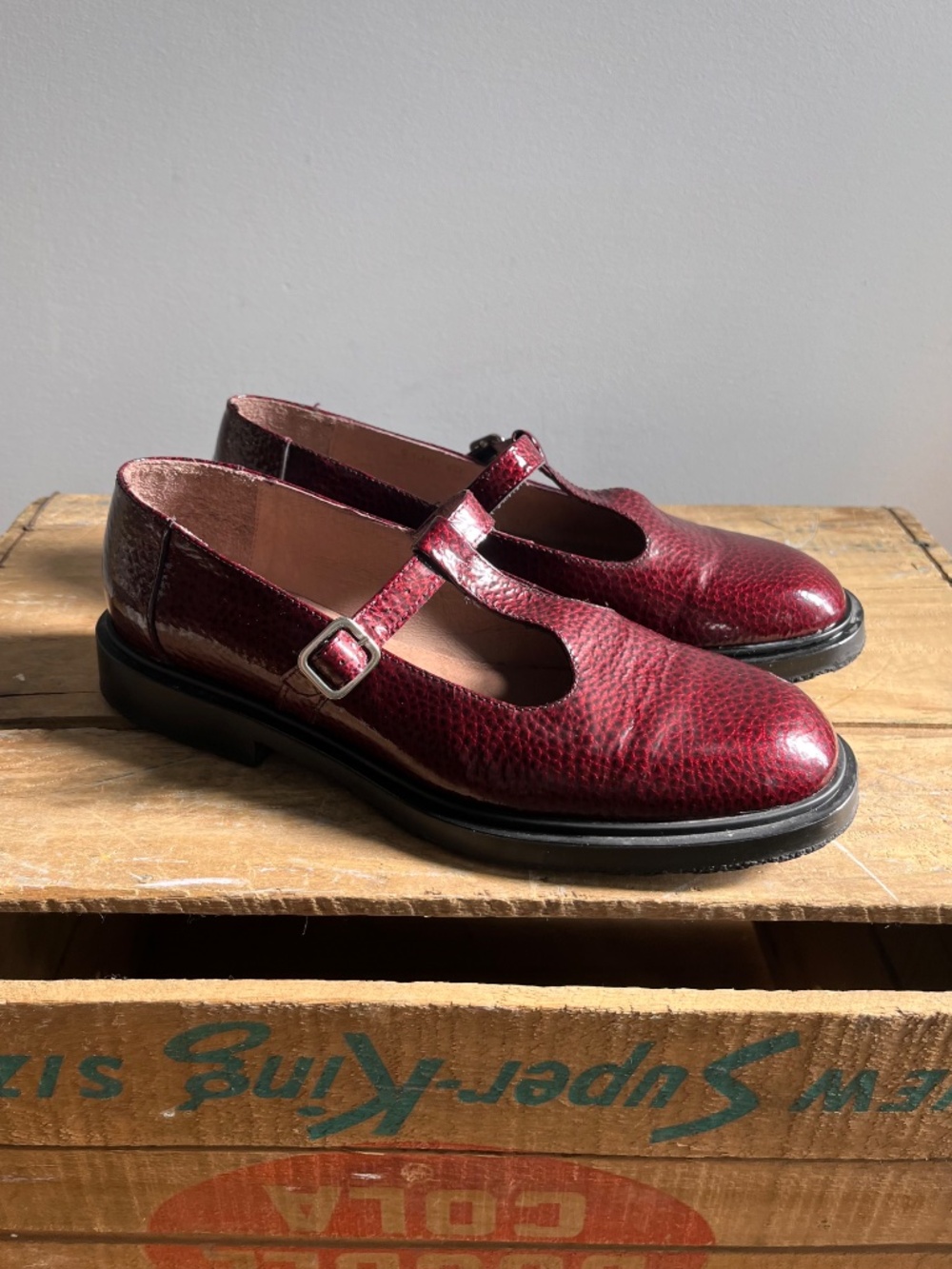 Wonders patent oxblood t-bar Mary Janes - Size 40